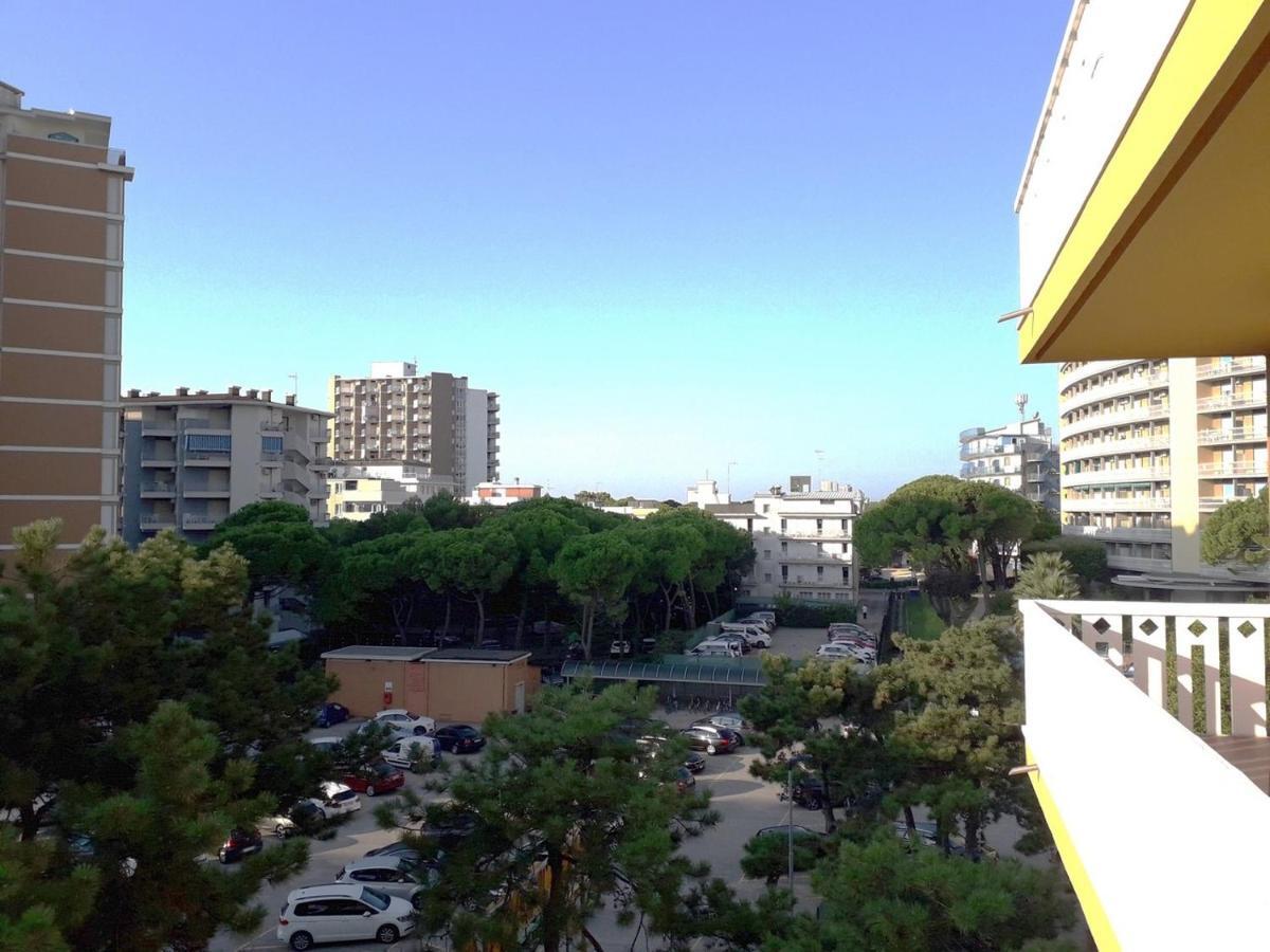 Lucerna Apartments At Sabbiadoro Beach Lignano Sabbiadoro Exterior photo